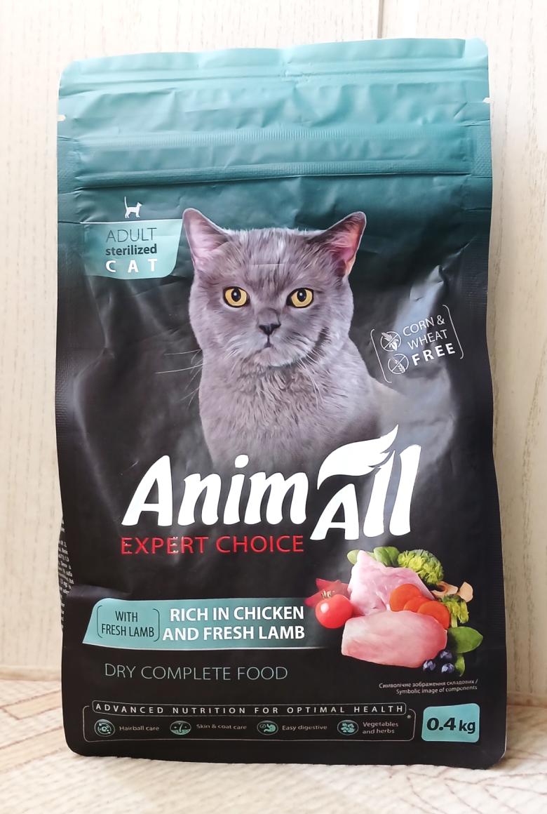 Сухой корм AnimAll с курицей и свежим ягненком для стерилизованных кошек