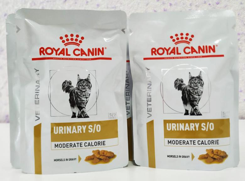 Влажный лечебный корм для кошек Роял Канин Urinary S/O Moderate Calorie паучи